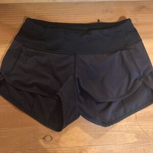 Lululemon Speed Up Lined Short 2.5’’ - size 2